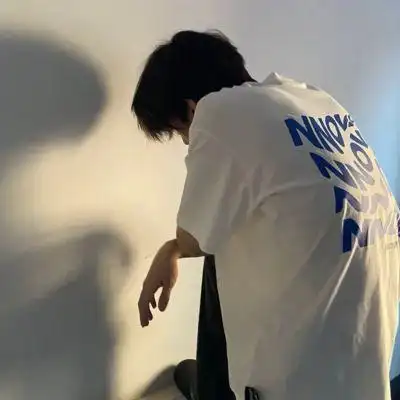 抖音男生最帅头像单身高清简单干净